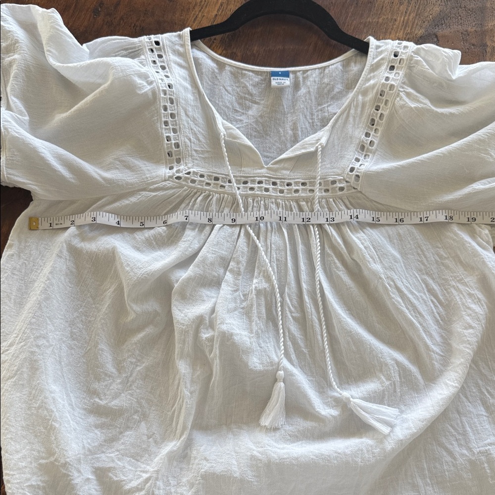 Old Navy White Cutout-Trim Peasant Top - Picture 9 of 9